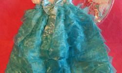 Lovely fancy blue dress in Southern style with gloves and hat. Lots of individual frills.
SIZE: labelled for 3T - 4T
Measures chest 20 - 22 in, length 28 in
Original packaging. Smoke and pet free.
Cross posted. First come.