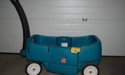 Good Condition
Door opens, cup holders, 2 seats with storage under one.
 
Email or call 717-5508
