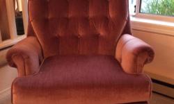 Perfect Condition, Swivel Rocking Chair. Dusty Rose in Colour.
So Cozy to Curl Up In!!