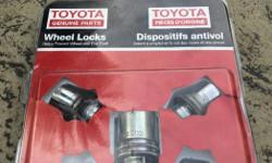 Keyed security lug nuts to prevent wheel theft.
All pieces in good condition.
This set came off a 2009 Tacoma