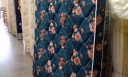 Turquoise Floral Queen Size Mattress - Item#5433 
Queen Size
Item#:5433