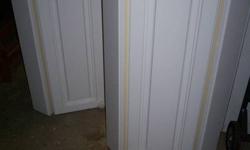 Two white kitchen cabinets. Good condition
 
$50.00/pair 
 
Pick up please