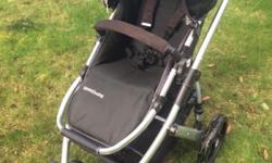 Reduced price! $300 firm.
The VISTA's intuitive design allows for multiple configurations, making transporting your baby a breeze. This stroller was purchased in 2010 and has been adored ever since.
Buying this stroller gives you all the benefits of a