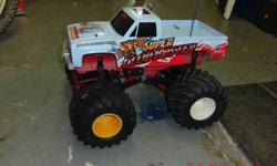 Tamiya clodbuster roller w/ 2 mubachi 540's           $80.00
 
Tamiya Blackfoot original comes with enough to make another            $100.00
 
 
TeAM Losi  Lxt roller              $30.00
 
 
Bolink Legends New foam tires body rough