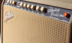 Looking for a Fender Custom Vibrolux Amplifier Blonde. If you have one please give info, pictures and price . thank you.