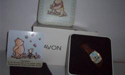 This is a Avon Classic Pooh Watch with tin.Very nice gently used.Questions please ask.