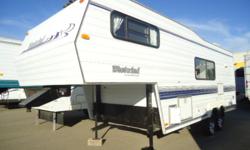 USED FIFTH WHEEL
 
Stock Number: 6865A
Length: 24 ft
Flooring: Lino
Sleeps: 4
Fridge / Freezer Capacity: 6.0 cu/ft
Exterior Colour: White
Int. Colour: Green Tones
Exterior Material: Aluminum
 
Options
Furnace
LPG/CO2 Detectors
Electrical Hookup
Cable