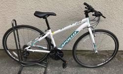 Women's Apollo Trace 10 bike for sale. Regular price $540, on sale for $299. You save $240!
The Apollo Trace 10 is a great entry level commuter bike, whether you're riding on roads, gravel or a mix of both, this bike is an excellent and affordable choice