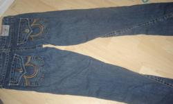 I am selling a pair of true religion joey jeans in size 4/27. Medium wash, distressed, with multicoloured stitching. Asking $40 OBO
Email me if you have any questions.