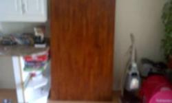 his table measures 4 feet by six feet and is in decent condition
its a steal at this price
don't miss out
NO EMAILS
705-931-1144