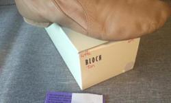Youth or Womens size 6M Bloch jazz shoes