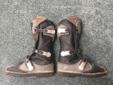 THOR QUADRANT YOUTH SIZE 4 BOOTS